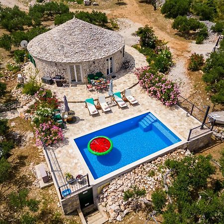 Island Getaway - Heritage House Mirca  ภายนอก รูปภาพ