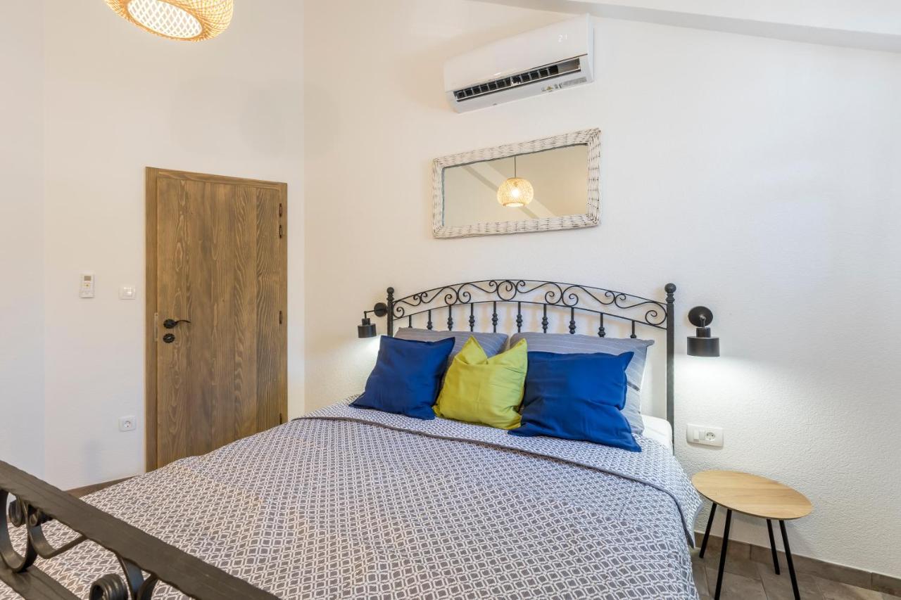 Island Getaway - Heritage House Mirca  ภายนอก รูปภาพ